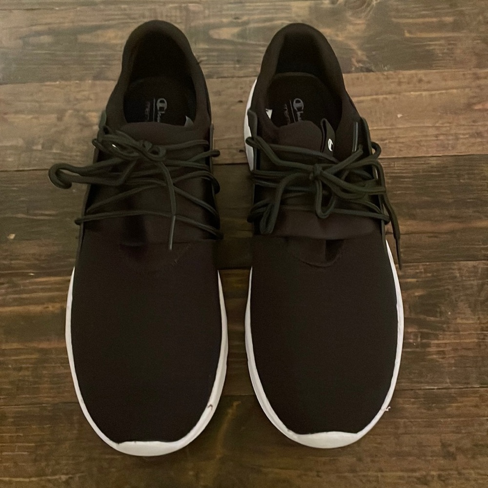 *NEW* Women’s Black and White Champion Shoes Size 10